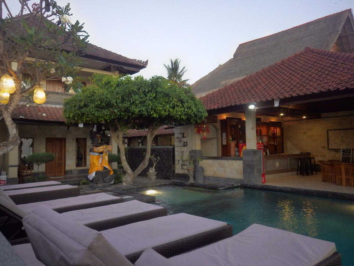 Puri Nusa Beach Hotel Нуса-Лембонган Экстерьер фото