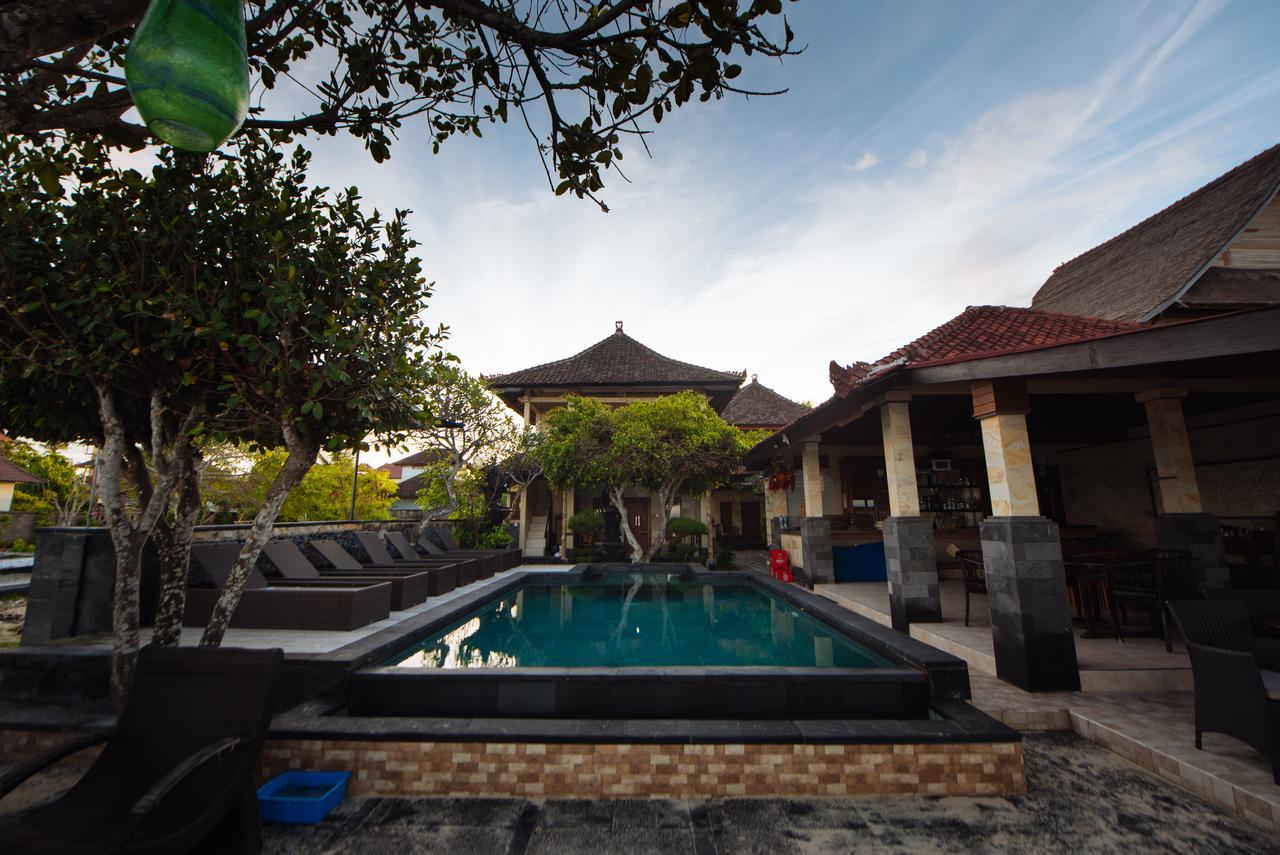 Puri Nusa Beach Hotel Нуса-Лембонган Экстерьер фото